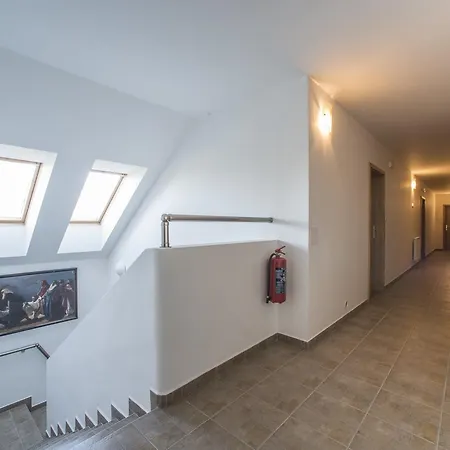Pernstejnuv Statek Guest house