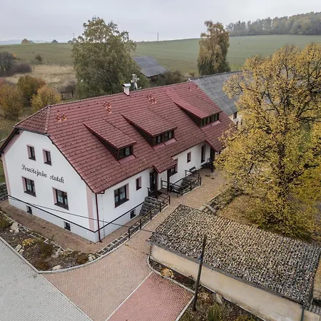 Pernstejnuv Statek Guest house Divci Kopy