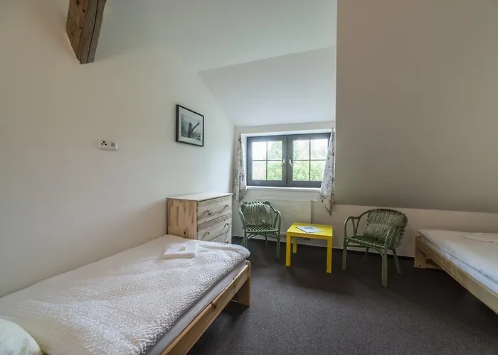 Pernstejnuv Statek 3* Divci Kopy