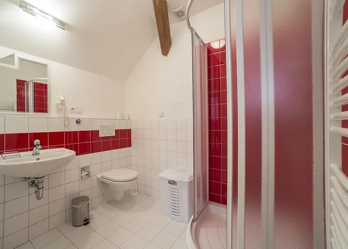 Pernstejnuv Statek 3*