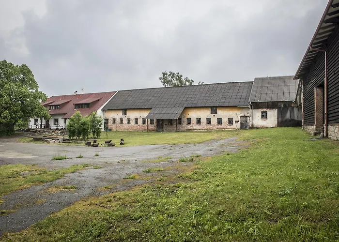 Pernstejnuv Statek 3* Divci Kopy